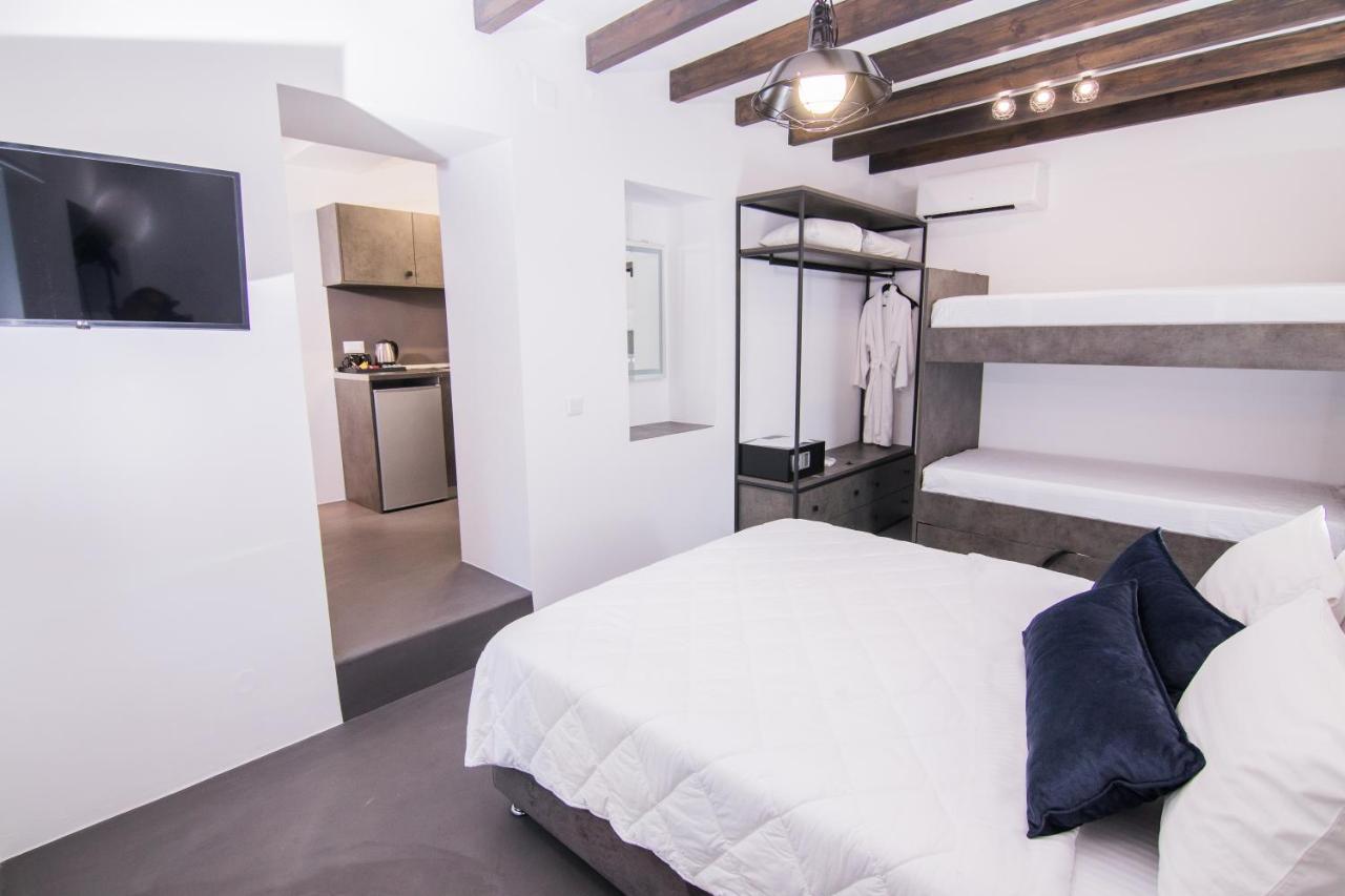 Ialemos Group Apartment Сими Екстериор снимка