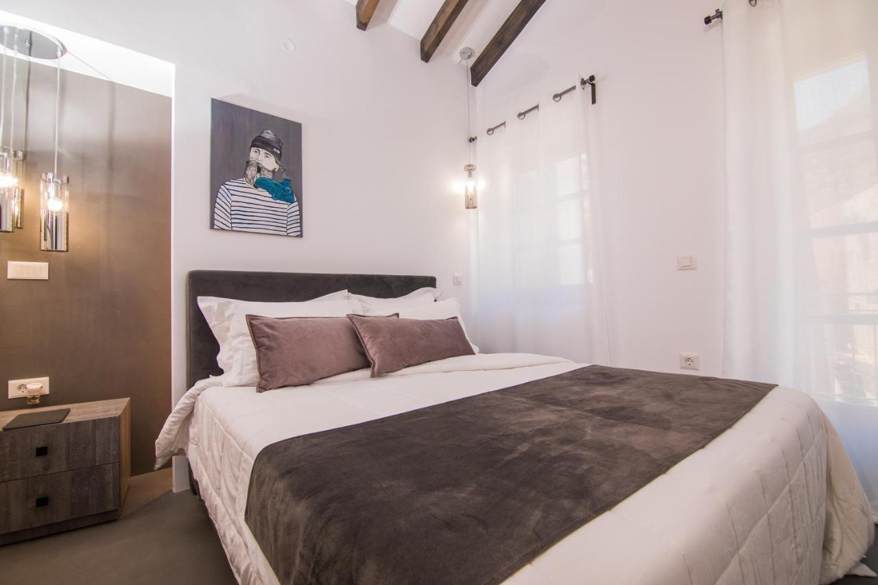 Ialemos Group Apartment Сими Екстериор снимка