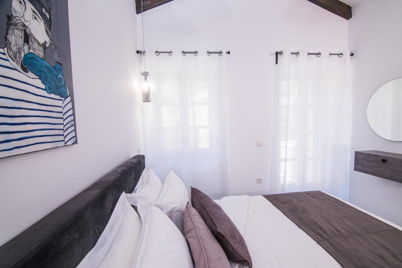 Ialemos Group Apartment Сими Екстериор снимка