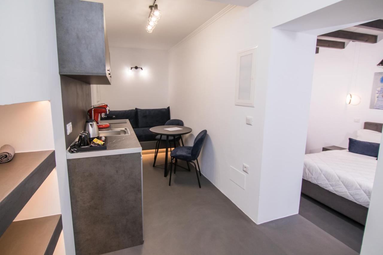 Ialemos Group Apartment Сими Екстериор снимка