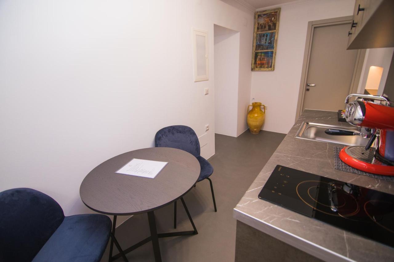 Ialemos Group Apartment Сими Екстериор снимка