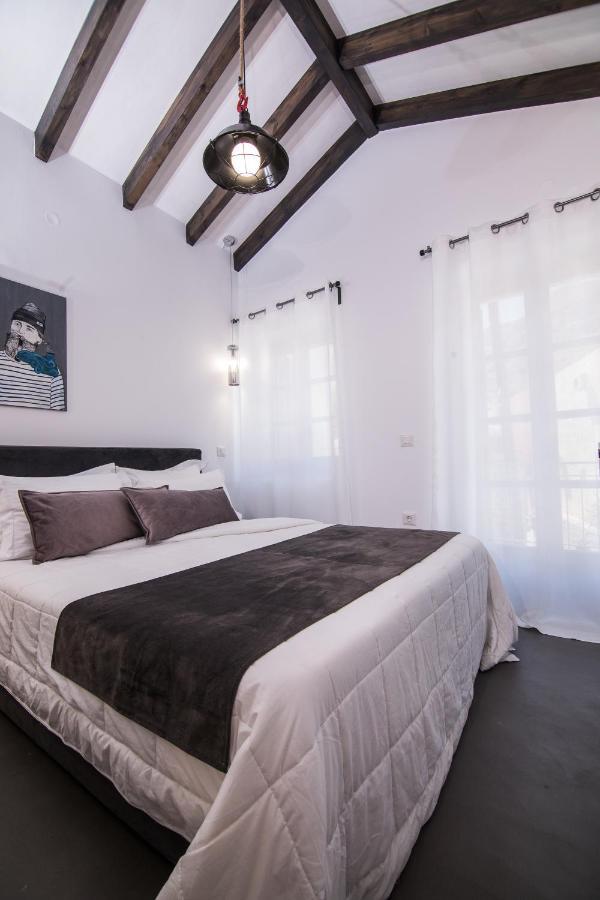 Ialemos Group Apartment Сими Екстериор снимка
