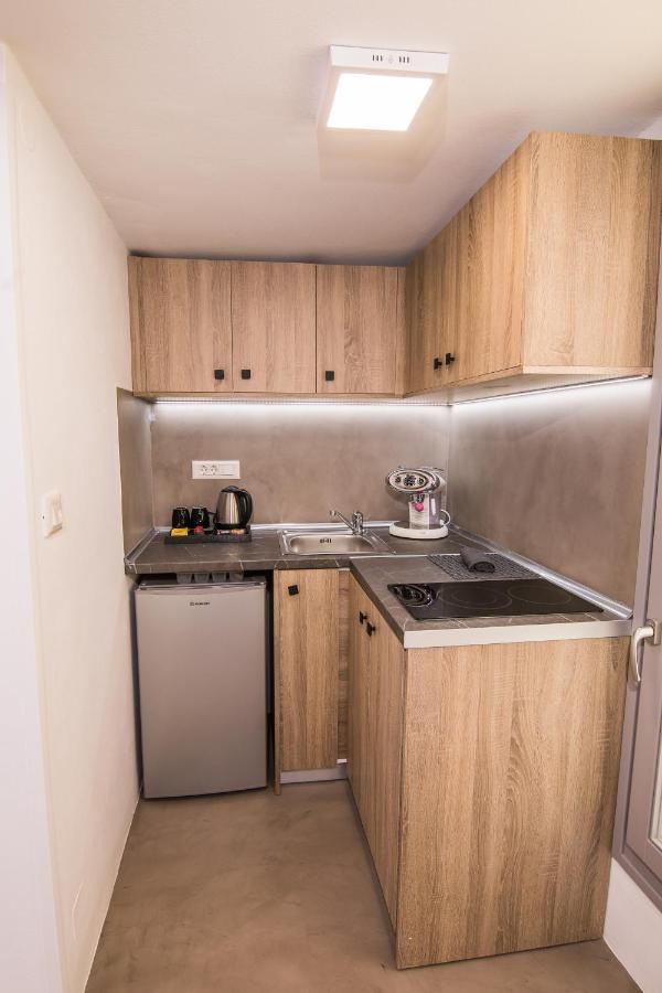 Ialemos Group Apartment Сими Екстериор снимка